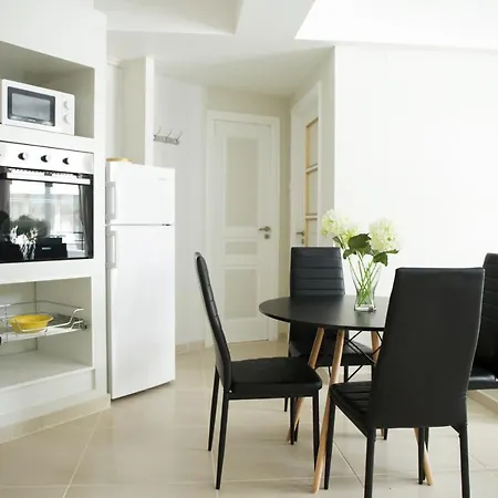 Praxitelis Luxury Apartments-3