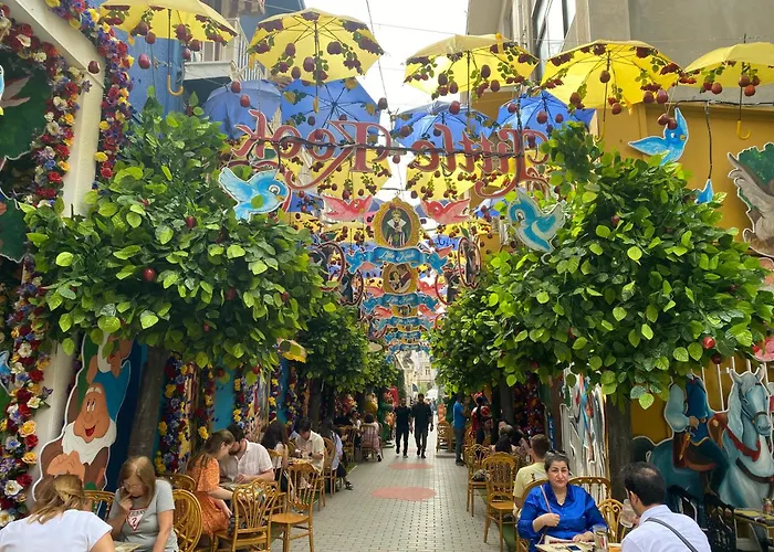 Pittaki - Large Studio In Athens Historic Center