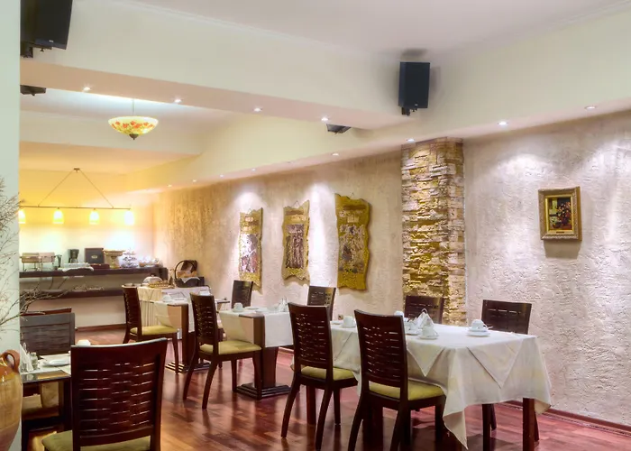 Nicola Hotel
